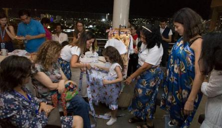Mujeres firmantes de paz ahora son modistas de su propia marca/Foto Juan Pablo Cohen