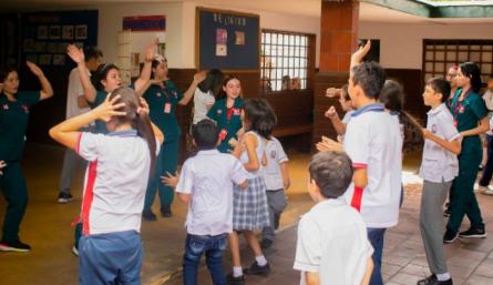 El colegio proyecta contar con más practicantes universitarios en el futuro./ Foto Cortesía 