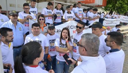 Los CDA estaban pidiendo plazo hasta noviembre para cumplir con la entrega de la póliza, pero el Mintransporte y la Supertransporte no accedieron a esta solicitud. /Fotos: Jorge Gutiérrez / La Opinión 