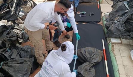 Desde el lunes se llevan a cabo las labores de identificación en el camposanto./Foto cortesía