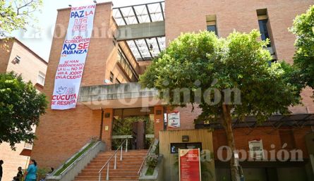 Un nuevo pendón fue colgado en la UFPS