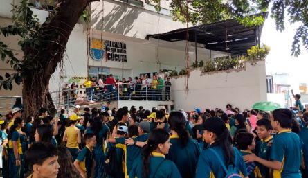 Protesta del colegio Nacional de Comercio