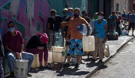 Desde antes de las elecciones del pasado domingo hay denuncias sobre la falta de agua. / Foto: Archivo.