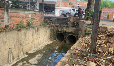 La comunidad teme que el canal se inunde de nuevo por las fuertes lluvias