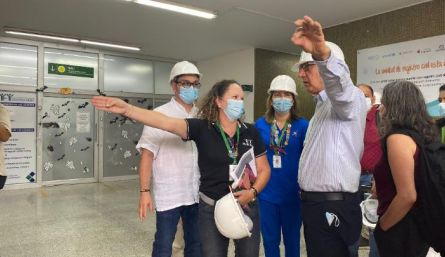El ministro también hizo presencia en los hospitales municipales de Los Patios y Villa del Rosario