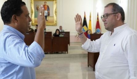 Diputados Emerson Meneses (izquierda) y Pedro Layva Rizzo/Foto cortesía Prensa Asamblea