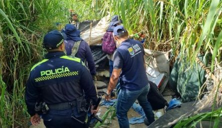 Los habitantes de calle en su mayoría tienen mascotas, otro dolor de cabeza para la Policía. / Foto: Cortesía. 