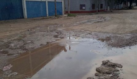 La comunidad exige a Aguas Kpital que resuelva lo más pronto posible.