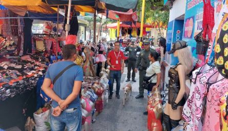 Están dialogando con todos los vendedores, para llegar a acuerdos con todo el gremio, tanto formales como ambulantes./ Foto: Cortesía / La Opinión 