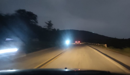 Algunos tramos del anillo vial que están en total oscuridad