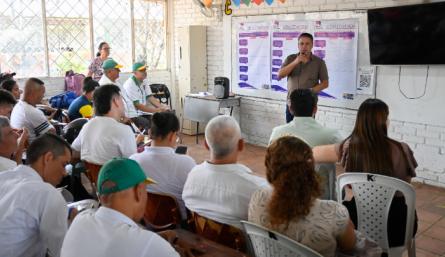 Vecinos de la Comuna 8 esperan que las problemáticas de sus barrios sean inlcuidas y resultas a través del Plan de Desarrollo municipal. 