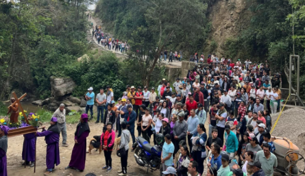 Cientos de habitantes de Pamplonita participaron en el Santo Viacrucis/Fotos cortesía