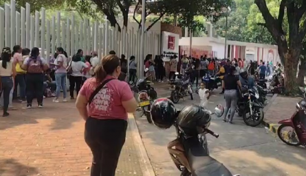 Más de 300 personas no pudieron ser atendidas.