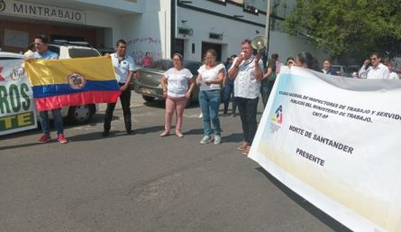 Trabajadores de Cúcuta. / Foto : La Opinión