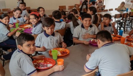 Los estudiantes que reciben el Programa de Alimentación Escolar (PAE) acuden a las escuelas públicas del municipio./ Foto La Opinión