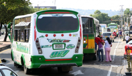 Los conductores también cuestionan la falta de cultura vial de los usuarios.