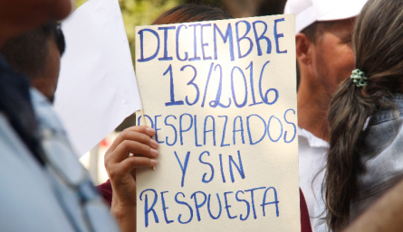 Plantón de víctimas del conflicto.