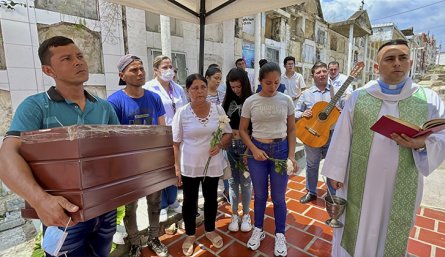 Tras dos décadas  de incertidumbre, Claudia Patricia Peña regresó con su familia en Norte de Santander. / Foto: Cortesía.
