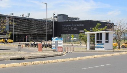 Fachada del aeropuerto Internacional Camilo Daza./Foto Stefany Peñaloza