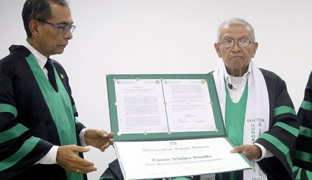 Tomás Wilches recibe reconocimiento 