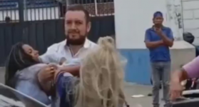 Mujer embarazada protagoniza pelea 