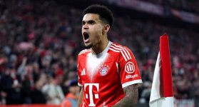 Luis Díaz marcó el cuarto gol del Bayern, en la goleada 4-1 sobre el Atalanta.
