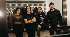 La Pestilencia se despide de los escenarios tras cuatro décadas de rebeldía musical.