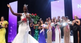 Exreina de belleza muere a los 22 años tras dura batalla contra el cáncer