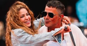 Shakira y Sanz.