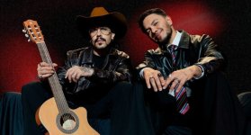 Pasabordo le canta al amor que transforma con 'Ya Dejé La Borrachera'.