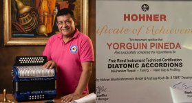 El cucuteño que afinó sueños: Yorguin Pineda fue certificado por Hohner Alemania.
