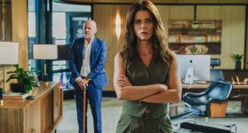 Juana Acosta celebra un nuevo momento en su carrera entre series, cine y teatro.