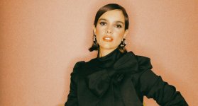 Paula Arenas convierte la nostalgia y el cambio en el corazón de su nuevo álbum.