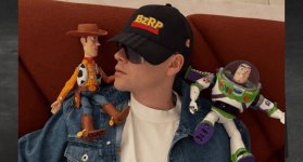 Bizarrap también se apunta a 'toy story 5' y será la voz de Gnomo de Jardín