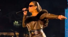 Rihanna regresa a los escenarios tras años de ausencia y sorprende en concierto de Jay-Z