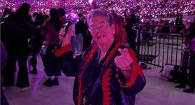La abuela paisa de 65 años que cumplió su sueño de ver a BTS en Bogotá