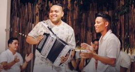 Checho Geles rinde homenaje a Omar Geles con un mosaico de seis clásicos del vallenato