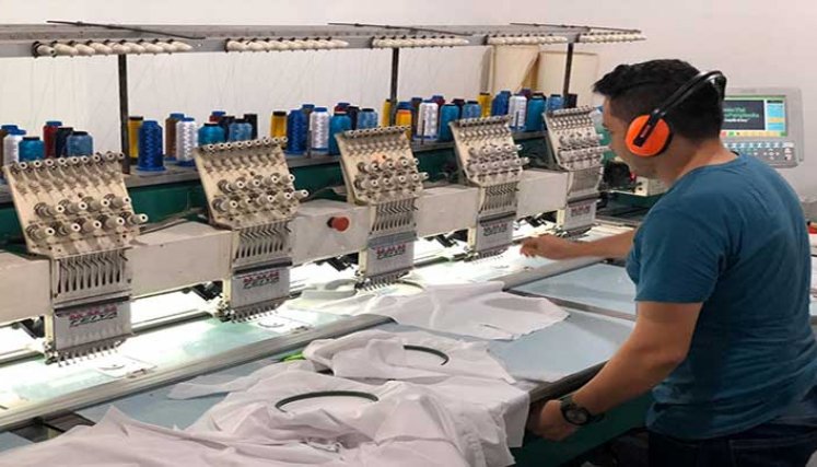 La crisis sanitaria ocasionó que a muchas colombianos les cancelarán su contrato laboral / Foto Archivo La Opinión