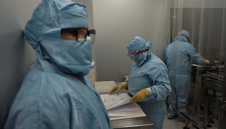 Cuba trabaja en su proceso de creación de la vacuna. Foto: AFP
