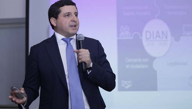 Director de la DIAN
