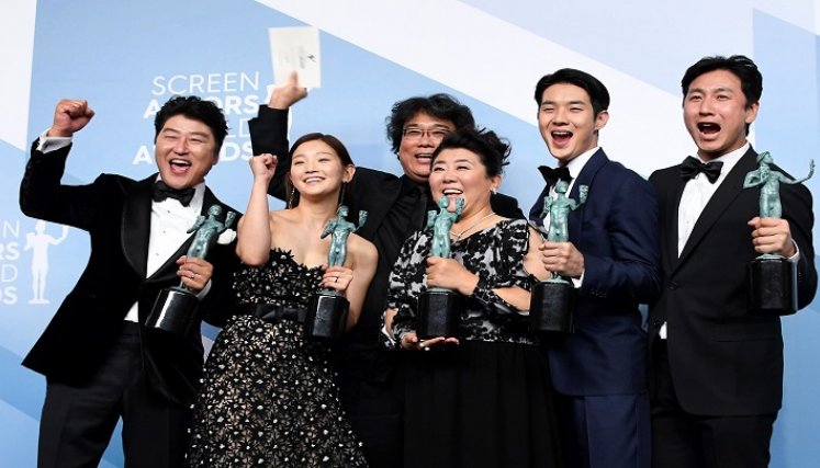 'Parásito', la primera película extranjera que gana el premio al mejor reparto del año otorgado por el Sindicato de Actores (SAG), en 2020. Foto Archivo La Opinión
