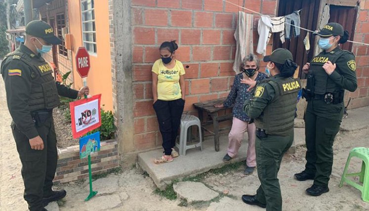 En Pamplonita la Policía previene el hurto a residencias y locales comerciales. / Foto: Cortesía. 