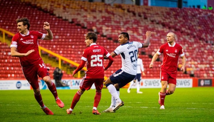 Steven Gerrard, técnico del Rangers de Alfredo Morelos, afirmó que está encantado con el colombiano. / Foto:Rangers/Twitter 