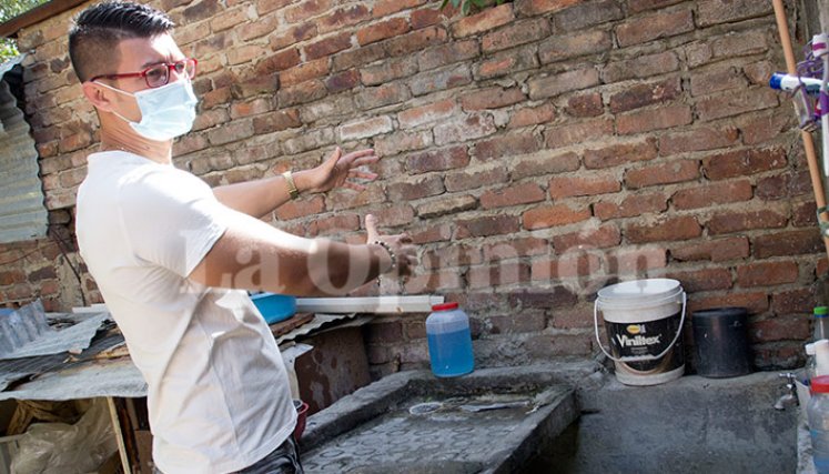 En el lavadero de la vivienda ocurrió el impacto, mientras bañaban al menor de edad/Foto Alfredo Estévez