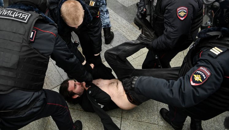 Decenas de miles de personas salieron a la calle en varias ciudades rusas. / Foto: AFP