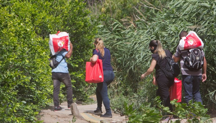 Las trochas siguen siendo las rutas usadas por los migrantes ante el cierre de los pasos oficiales. / Foto: Luis Alfredo Estévez