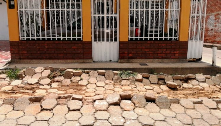 Calle-dañada-Tierra-Linda