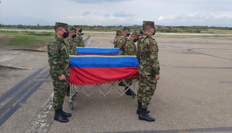 Con honores fueron despedidos los dos soldados, muertos en zona rural de Cúcuta