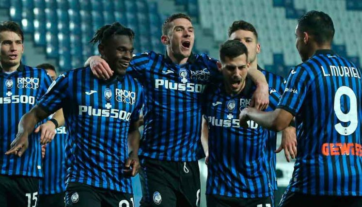 Atalanta goleó 4-2 al Napoli.