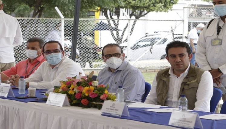 El Registrador Nacional dijo que con esta inauguración se cerraba una brecha social. Foto: Luis Alfredo Estévez/ La Opinión 